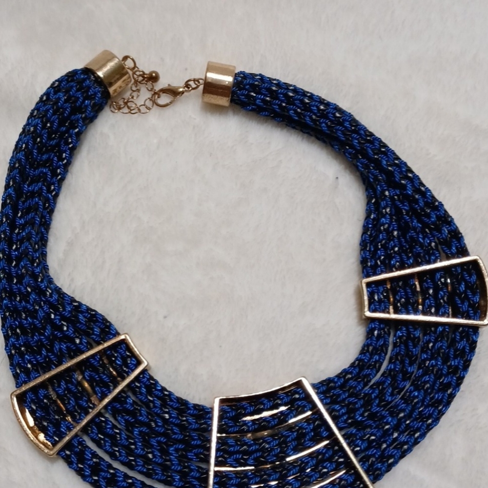 Necklace - Picture 5 of 7
